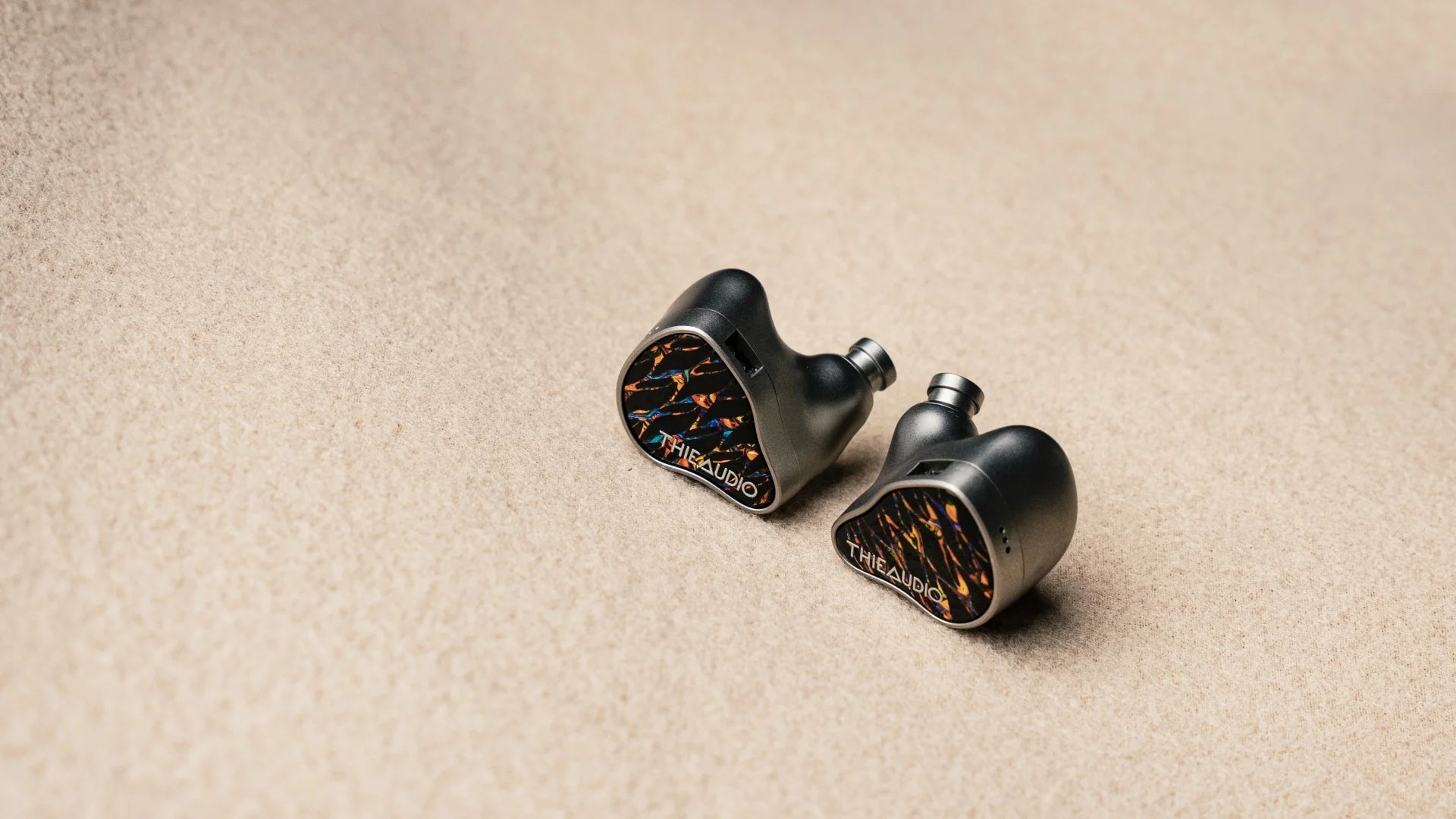 イヤホン THIEAUDIO Valhalla Thieaudio Valhalla 19 Driver Flagship IEMs | Bloom Audio