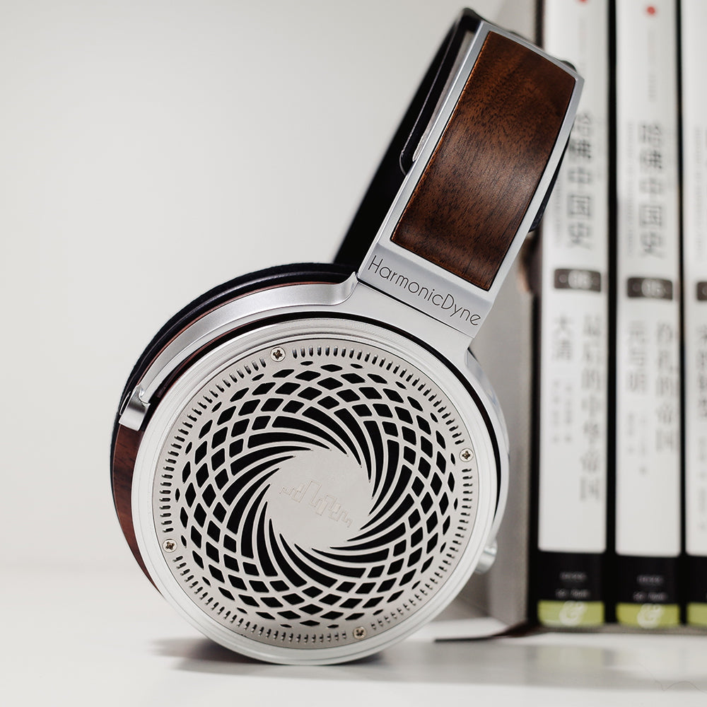 HarmonicDyne Helios Dynamic Headphone Image